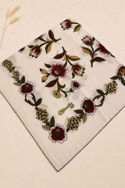 KB Bursa İpek Yöresel Desen Yörük Örtüsü 100x100 cm