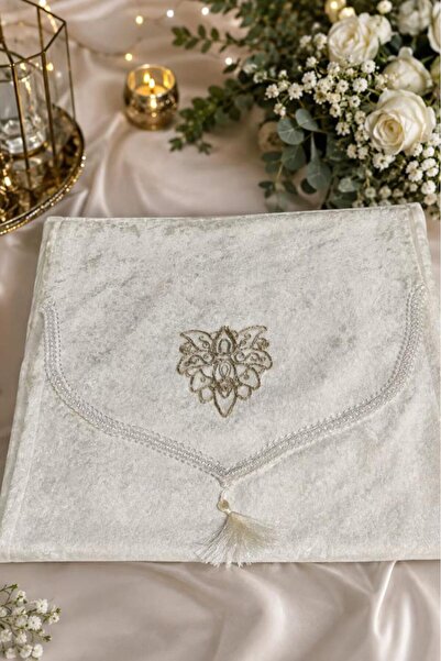 Çeyiz Diyarı First Step Velvet Envelope Bundle 43X43 cm Cream