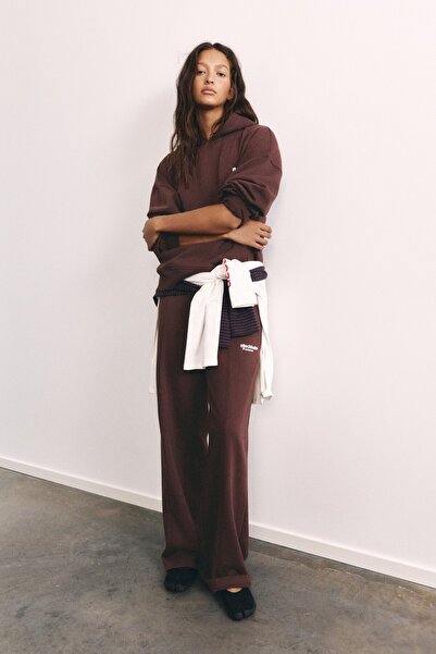 Pull & Bear Grafik baskılı jogger pantolon