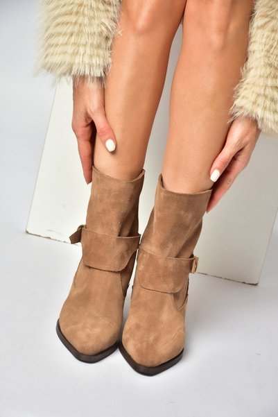 Fox Shoes Z654037761 Vizon Hakiki Deri Süet Alçak Topuklu Western Kadın Bot