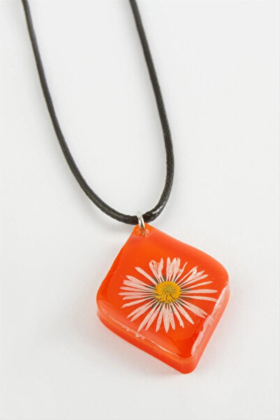 SORA GROUP Daisy Corner Epoxy Necklace