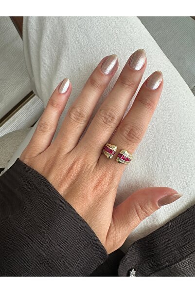 ringbox Gold Fuchsia Baguette Ring
