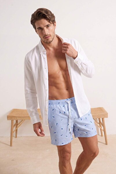 Trendyol Kollektion Blau gestreifte Herren-Badeshorts mit kleinem Fischmuster...
