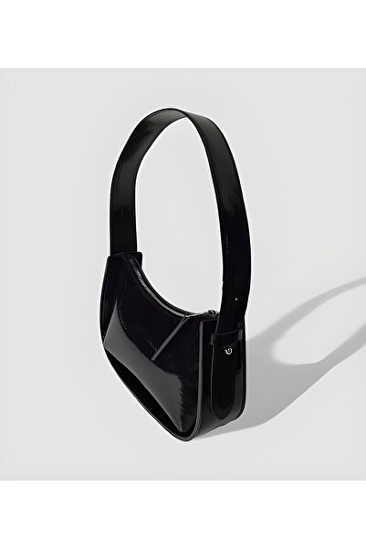 YMZBAG Μαύρη δερμάτινη τσάντα μπαγκέτας από λουστρίνι