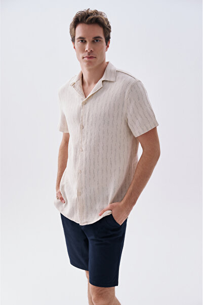 Mudo Men's Off-White Striped Regular Fit Resort Collar Short Sleeve Shirt