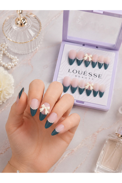 Louesse Beauty Louésse Emerald Grace Takma Tırnak 12’li – Yeşil French İnci v...