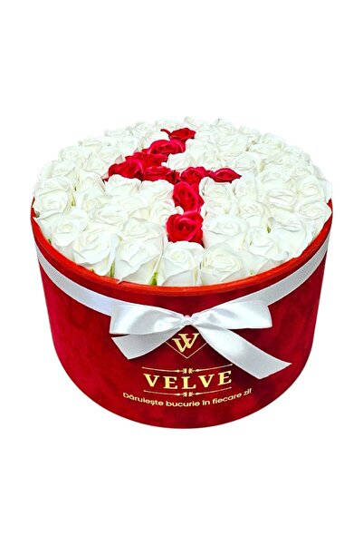 velve Aranjament floral cifra 4 cu 55 trandafiri de sapun in cutie rotunda ca...
