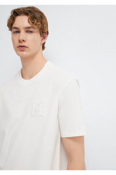 Mavi Tricou ecru cu detaliu logo MJ, croială lejeră / croială amplă și confor...