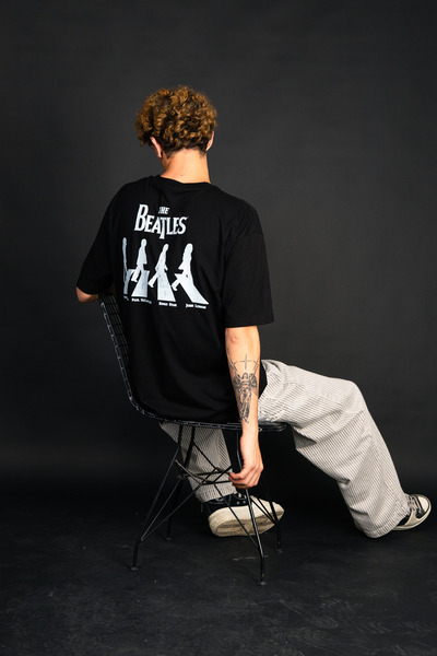 Sekizbiraltı Black the Beatles Printed Oversize Unisex Cotton T-Shirt