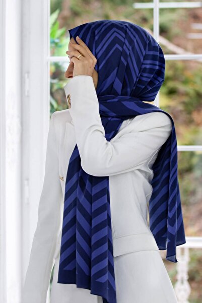 Vissona KREP ZİGZAG DESENLİ LACİVERT RENKLİ 75X195 KIRIŞMAZ ŞAL