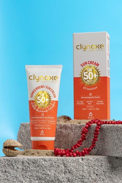 Glou Clynoxe Very High Protection Anti-Aging Face & Body Sunscreen Against Uv...