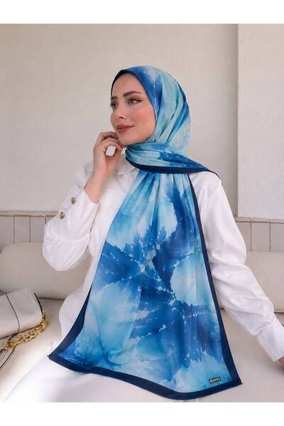 HIRA CO. Floral Patterned Medina Silk Framed Shawl
