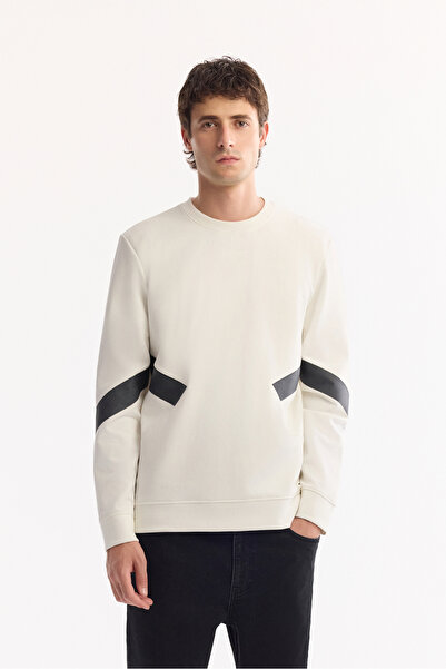 Avva Men's Ecru Crew Neck Cotton Bi-Stretch Printed Regular Fit Sweatshirt A5...