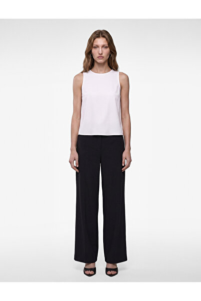 Koton Regular Fit Crew Neck Sleeveless Knitwear Blouse