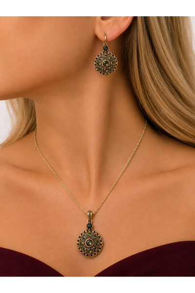 FUYA JEWELLERY Elmas Montür Çiçek Motif Kolye, Küpe Set