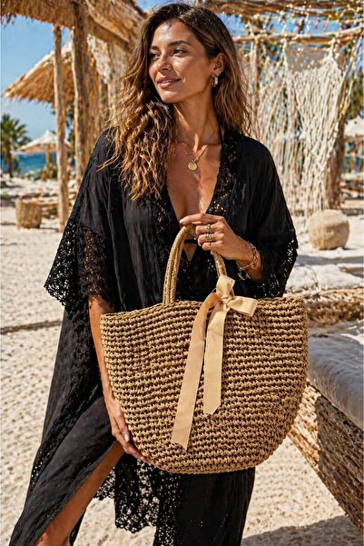 BALIENTE Ψάθινη γυναικεία τσάντα με λεπτομέρεια από κορδέλα σε χρώμα καμηλό 4...