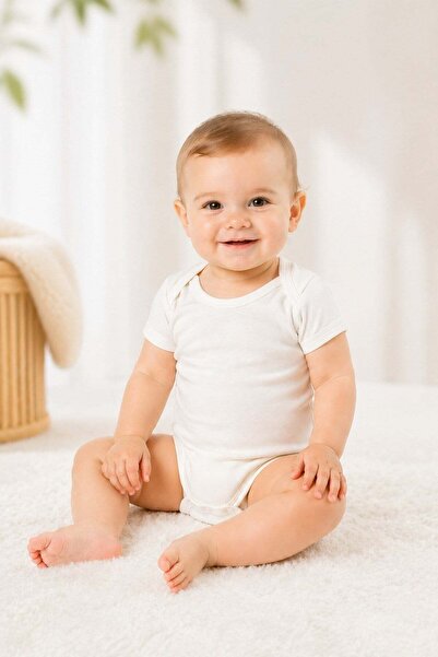 dinamik çocuk Unisex Baby Short Sleeve Bodysuit with Snap Buttons at the Bott...