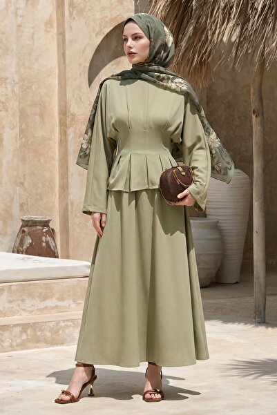 InStyle Σετ με δεμένη μέση και μανίκια νυχτερίδας σε πράσινο φιστικί