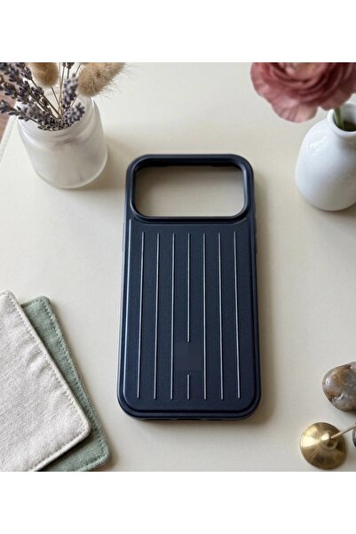 Rimowa iPhone 17 Pro Max Çizgili Premium Kılıf
