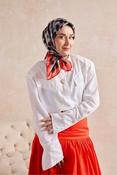 Silk Home Eșarfă din mătase twill Noiré cu flori de rodie 90x90