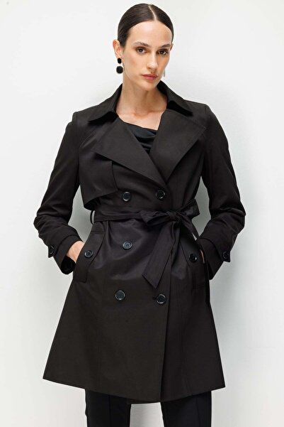 Ekol Trench Coat with Epaulettes on the Sleeves and a Belt at the Waist