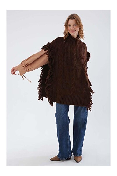 LC Waikiki Nevavm Coffee-Colored Fringed Knitwear Poncho with a Difference