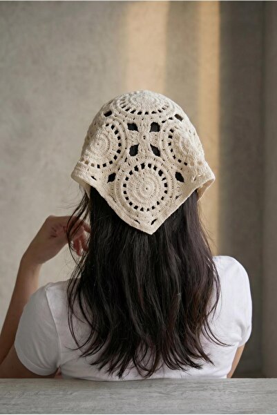 Alice İsstanbul Cream Patterned Knitted Triangle Bandana