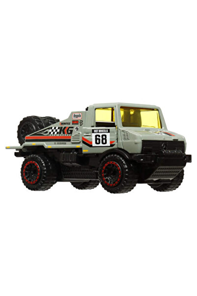 HOT WHEELS سيارات سبيدرز ذات المحرك الخلفي 1:43 مرسيدس-بنز يونيموج HYC40