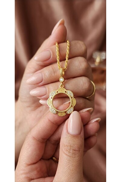 Gold Color Plated Flower Model Quarter Stone Necklace