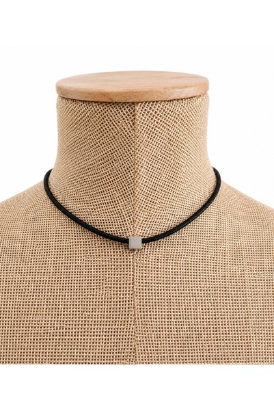 Nishstyle Küp Uçlu Siyah Güderi Kadın Choker Kolye