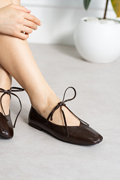 Vaghessa Shoes Γυναικεία παπούτσια Vaghessa ferona, μπαλαρίνες με κορδόνια, μ...