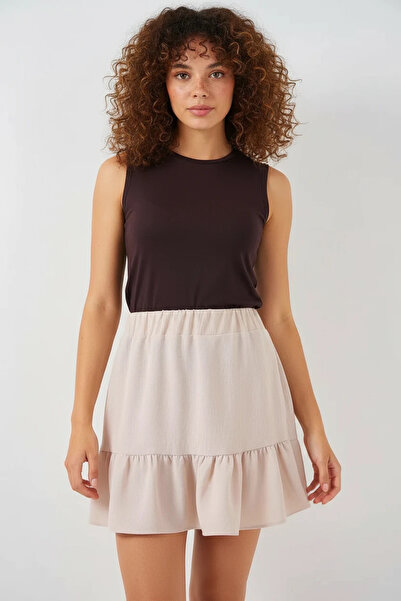 buğrahayalin Women's Round Neck Ruffled Hem Cream Skirt