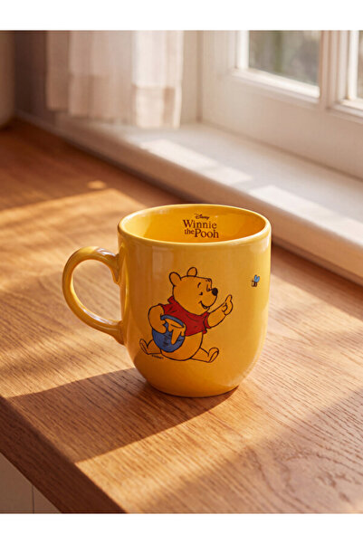 LC Waikiki Rmz Gi̇yi̇m Farkiyla Winnie the Pooh Printed Ceramic Mug 365 ml