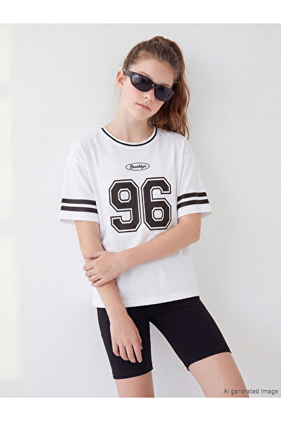 LC Waikiki Crew Neck Girl's Printed T-Shirt