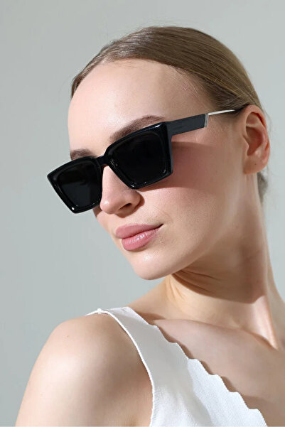 Violon Women's Black Frame Sunglasses with Black Glass Edge Detail
