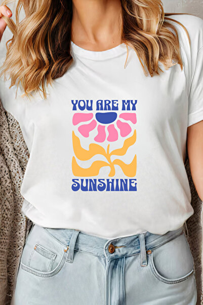 Sarah's Boutique Women's T-shirt – 100% cotton – Sunshine Retro