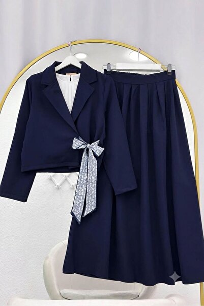 VOLT CLOTHİNG Jakna sa detaljima u vidu šala koje se vežbaju u krug