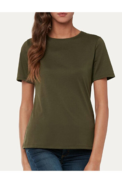Evendi Tricou, Kaki