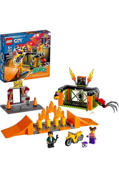 LEGO مجموعة بناء مدينة الألعاب البهلوانية 60293 (170 قطعة)