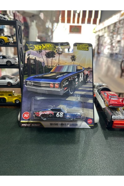 HOT WHEELS GJT68-JHW28 69 PREMİUM KART FORD TORINO TALLADEGA