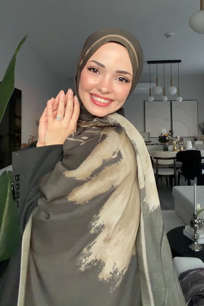 Madame Polo شال كوزموس بنمط تينسل - أخضر