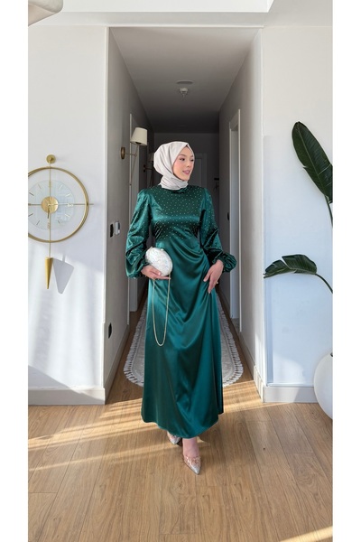 NİLNUR MODA فستان سهرة نسائي من الساتان مزين بالأحجار من الموسم الجديد