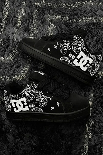 Violon Midnight Black and White Sneakers