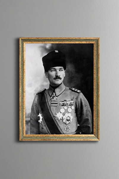 epiqart Ataturk - Vintage Patterned Painting - Fine Model