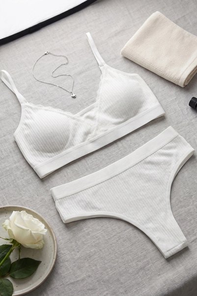 magic special Women's Ecru Ribbed Lace Bralette Set with Removable Pads