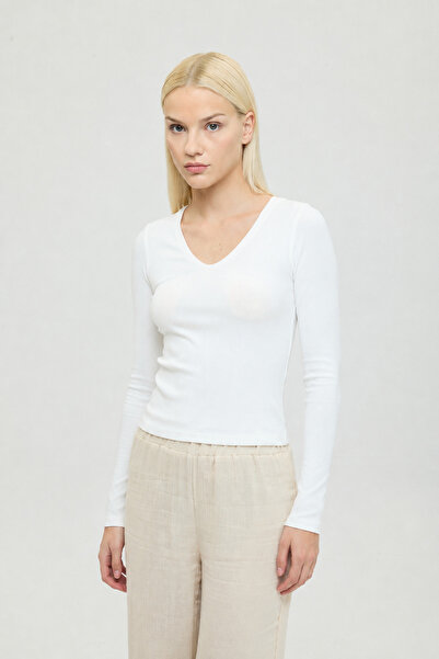SHEISMONO Soft Rib V-Neck Blouse Ecru