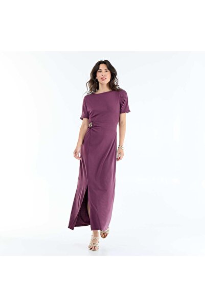 KIABI Long pleated dress with hammered gold brooch PURPLE