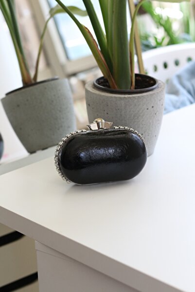 Moom Bag Kadın Siyah Parlak Taş Detaylı Zincirli Kasalı Abiye Çantası