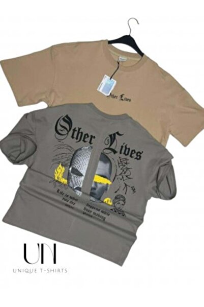 UniqueStuff Summer T-shirt with a modern design