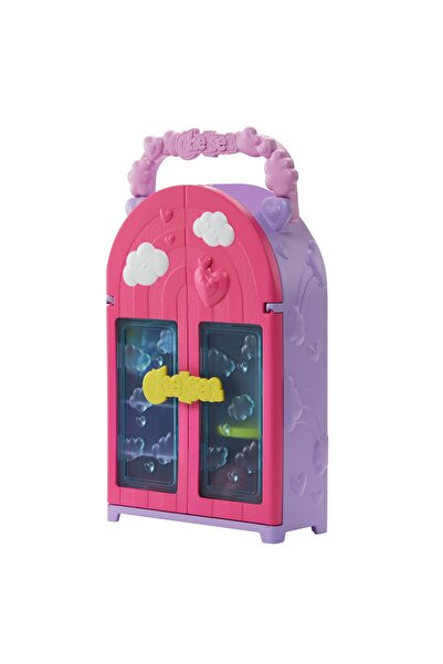 Barbie Set garderobă Chelsea + păpușă, haine și accesorii HXN03